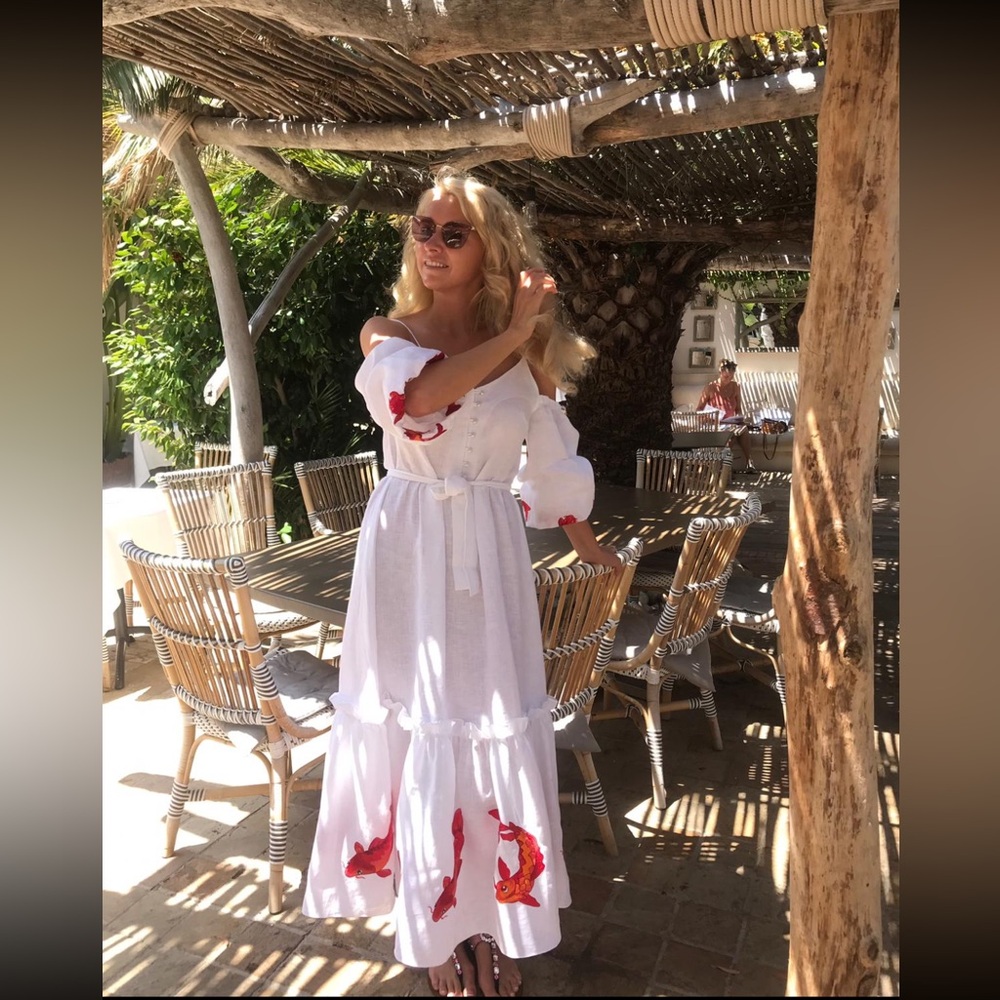 Elegant St.Barth White and Red Off-Shoulder Dress